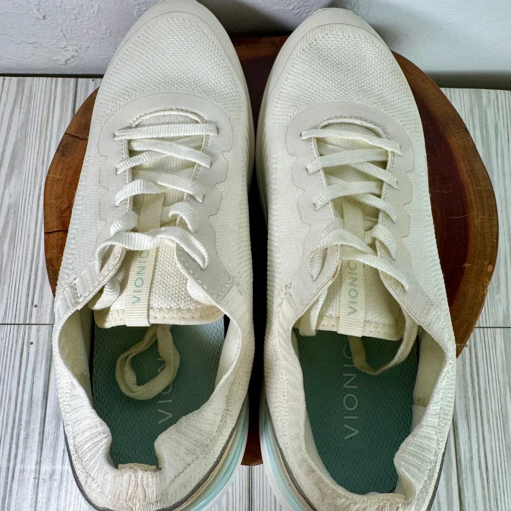 Vionic Embolden Core Spring 1‎ Marshmallow Women's Size 9